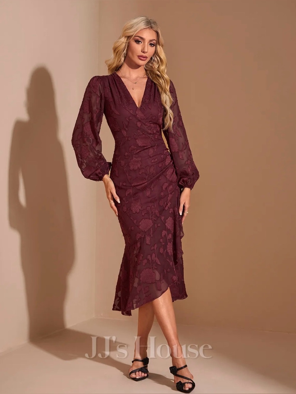 JJ's House Evalee Cabernet Chiffon Midi Dress Size Medium